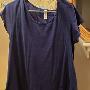 Lularoe Classic shirt lot xl & 1L(fits like xl)